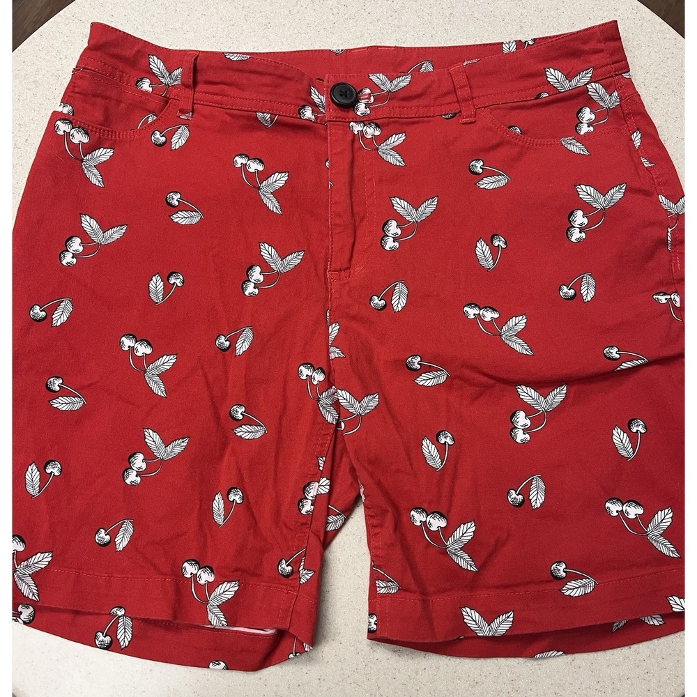 Christoper Banks Women's Size 4 Average Cherry Red Shorts Inseam 7"